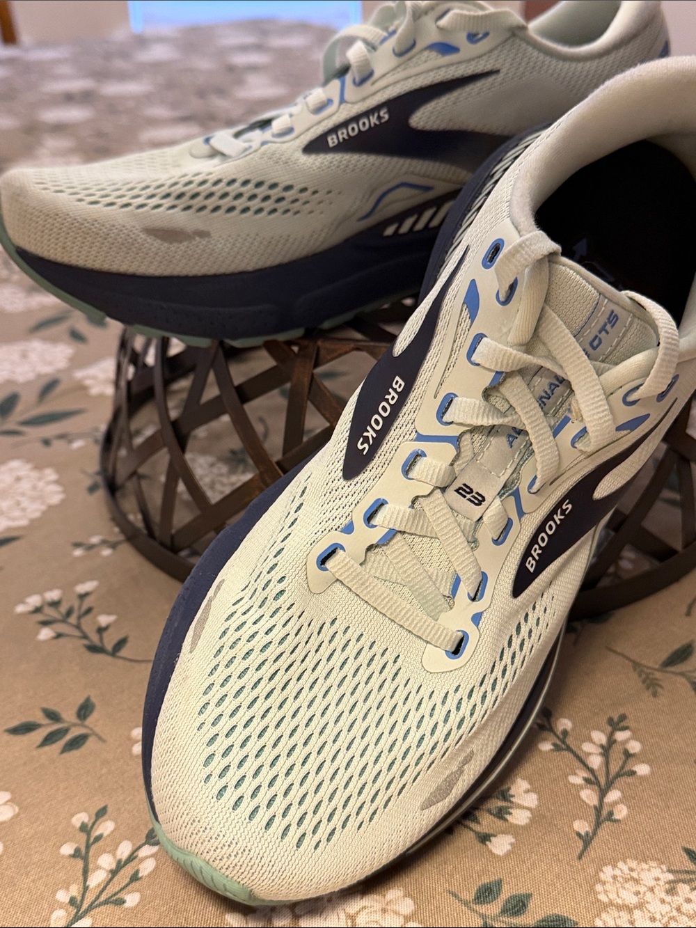 Brooks women’s Adrenaline GTS 23 Running Shoes - Light Blue/Navy Accents - Picture 7 of 9